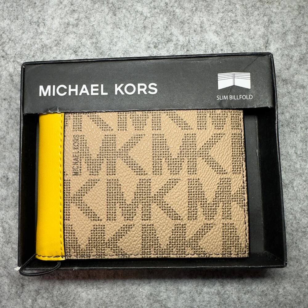 Rare color New Michael Kors Men’s wallet